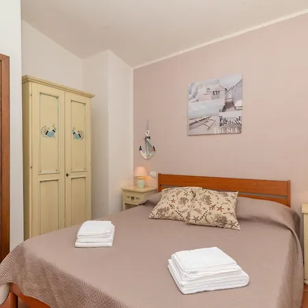 Semesterbostad Alice