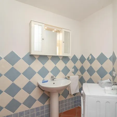 Alice Semesterbostad *