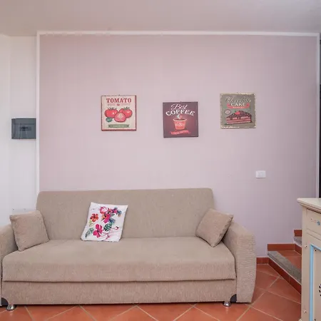 Alice Semesterbostad Trinità dʼAgultu